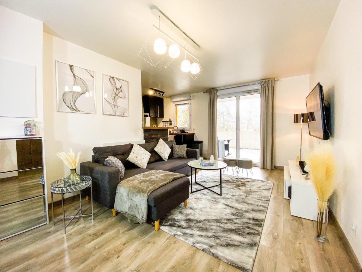 The Grey House - Parking - Piscine - Rer A 6 Min Apartment Bussy-Saint-Georges Bagian luar foto