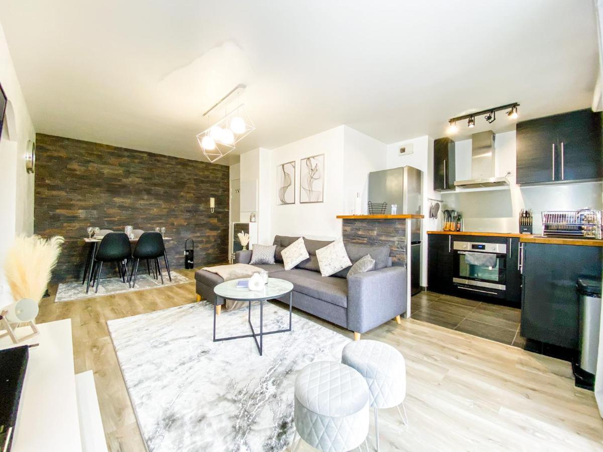 The Grey House - Parking - Piscine - Rer A 6 Min Apartment Bussy-Saint-Georges Bagian luar foto