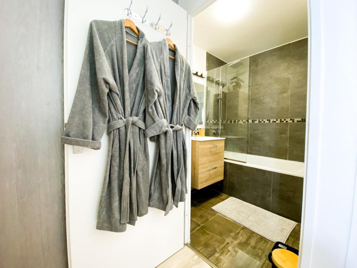 The Grey House - Parking - Piscine - Rer A 6 Min Apartment Bussy-Saint-Georges Bagian luar foto